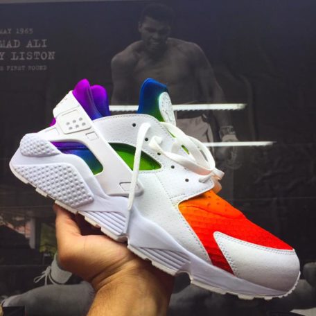 nike air huarache custom to rainbow gradient